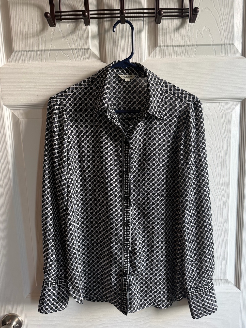 Max Studio Black & White Geometric Button-Up Shirt